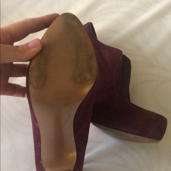 BCBG booties - Picture 3 of 4